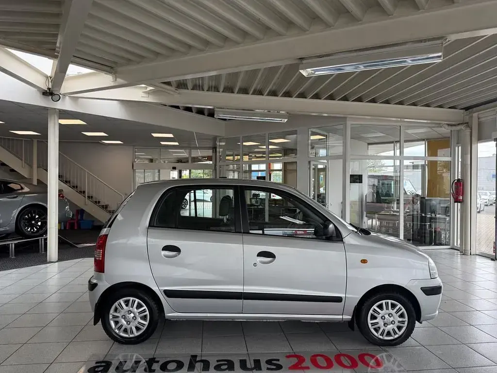 Gebraucht Hyundai Atos 63 PS (46 kW) 2007 Bright silver Kleinwagen