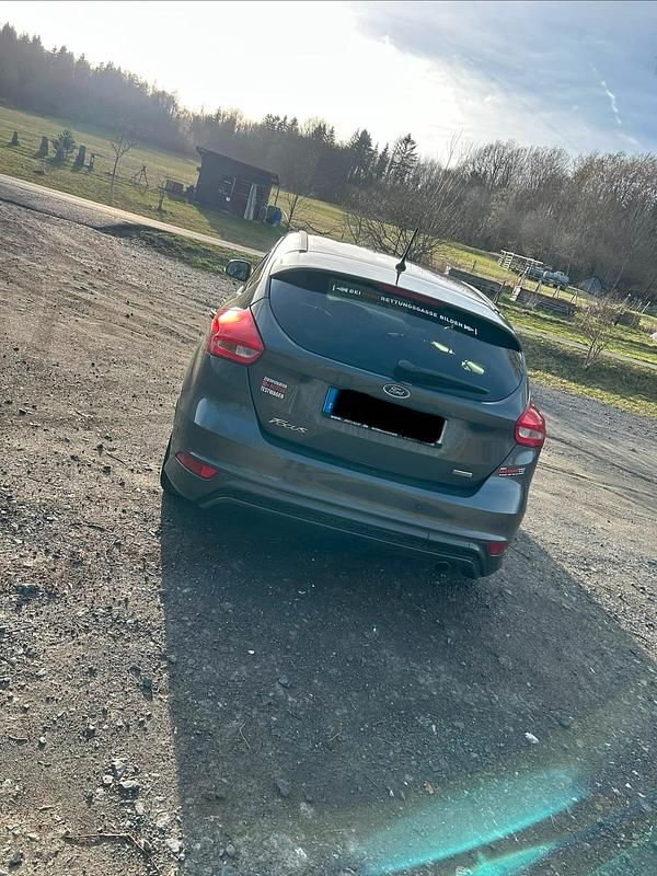 Gebraucht Ford Focus ST-Line 150 PS (110 kW) 2018 Limousine