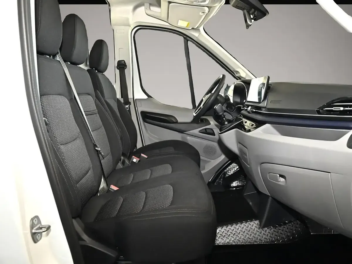 Gebraucht Maxus V90 148 PS (108 kW) 2025 Manufacturer Van