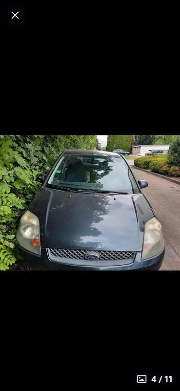 Grau Gebraucht 2007 Ford Fiesta Kleinwagen | 1.000 € (Guter Preis) - Bild 1/4