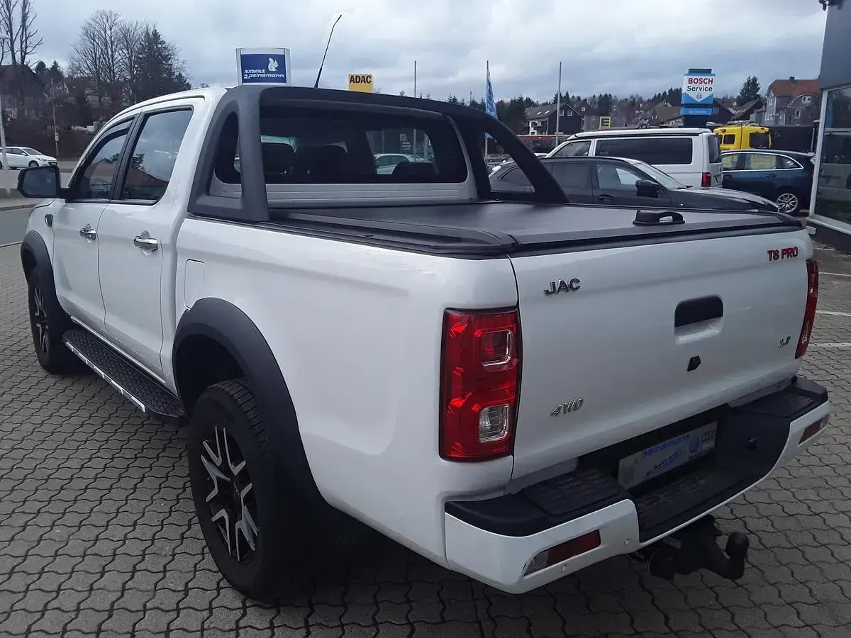 Gebraucht JAC JS8 204 PS (150 kW) 2023 Weiß SUV