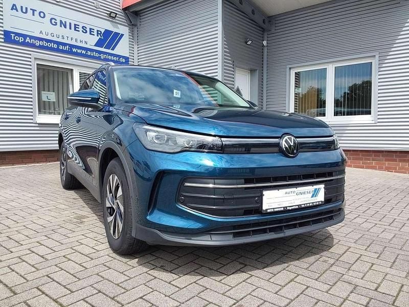 Blau metallic Neu 2024 VW Tiguan Life SUV | 37.900 € (Guter Preis) - Bild 1/4