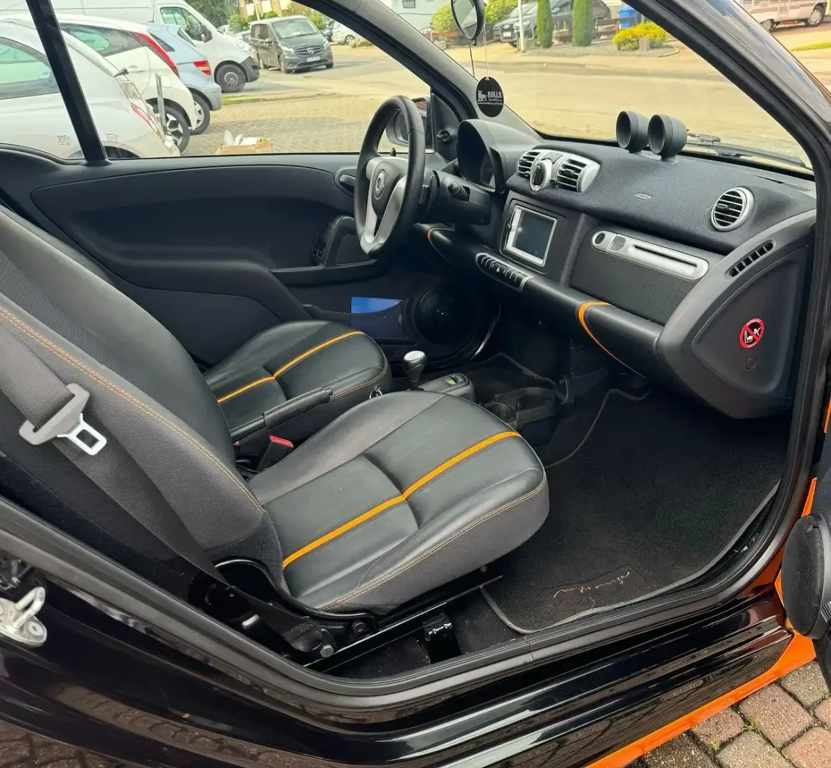 Używany Smart ForTwo Coupé 71 KM (52 kW) 2011 Pomarańczowy Coupe
