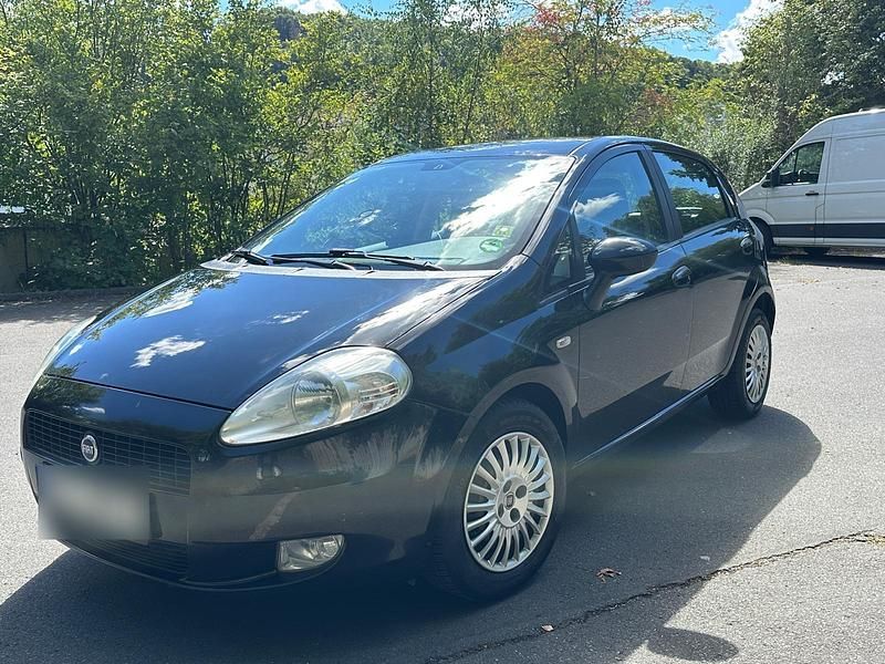 Schwarz Gebraucht 2006 Fiat Grande Punto Kleinwagen | 2.200 € (Etwas zu teuer) - Bild 1/4