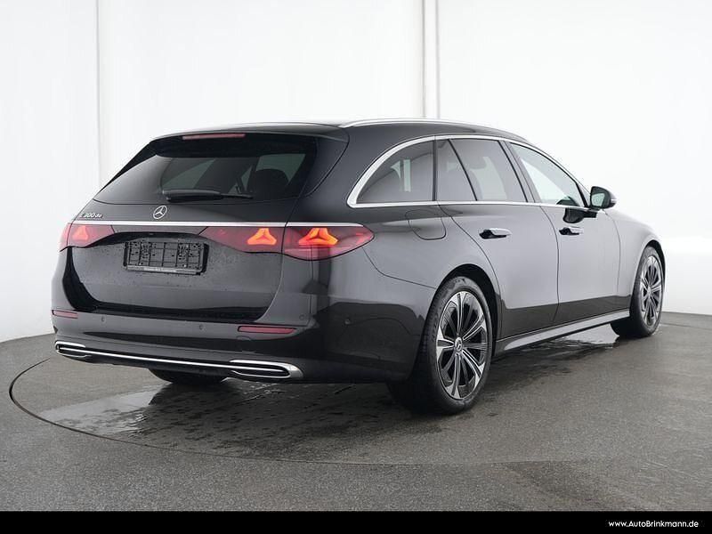 Gebraucht Mercedes E300 Avantgarde 313 PS (230 kW) 2024 Schwarz Limousine