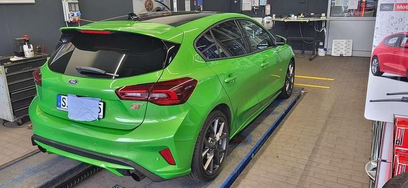 Używany Ford Focus S 280 KM (205 kW) 2025 Zielony Sedan/Limuzyna