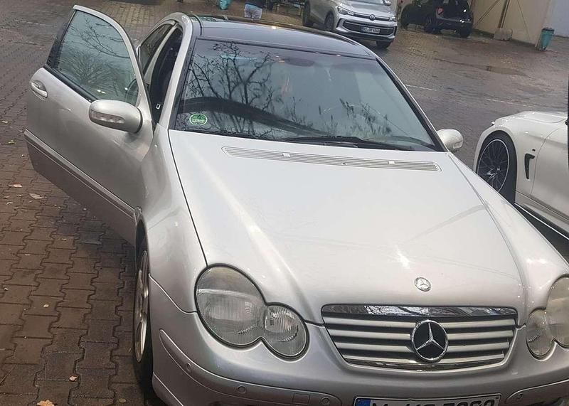 Gebraucht Mercedes C200 163 PS (119 kW) 2004 Grau Coupé