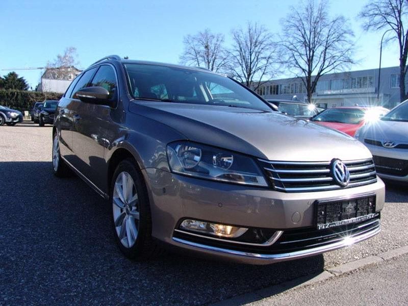 Gebraucht VW Passat Highline 170 PS (125 kW) 2011 Kaschmirbraun metallic Kombi