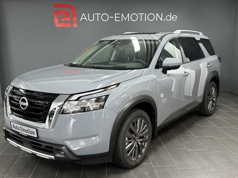 Ceramic grau metallic Neu 2024 Nissan Pathfinder Premium Edition SUV | 57.320 € - Bild 1/4