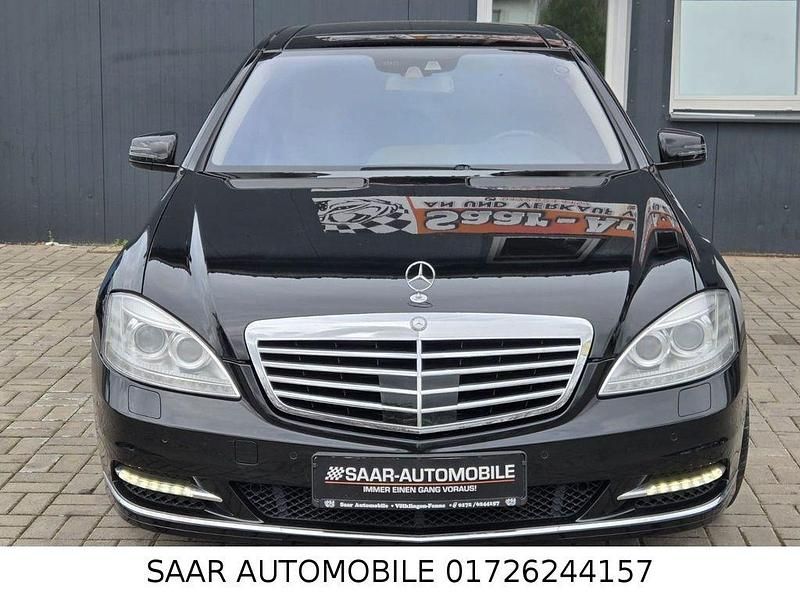 Gebraucht Mercedes S500 435 PS (319 kW) 2011 Schwarz Limousine