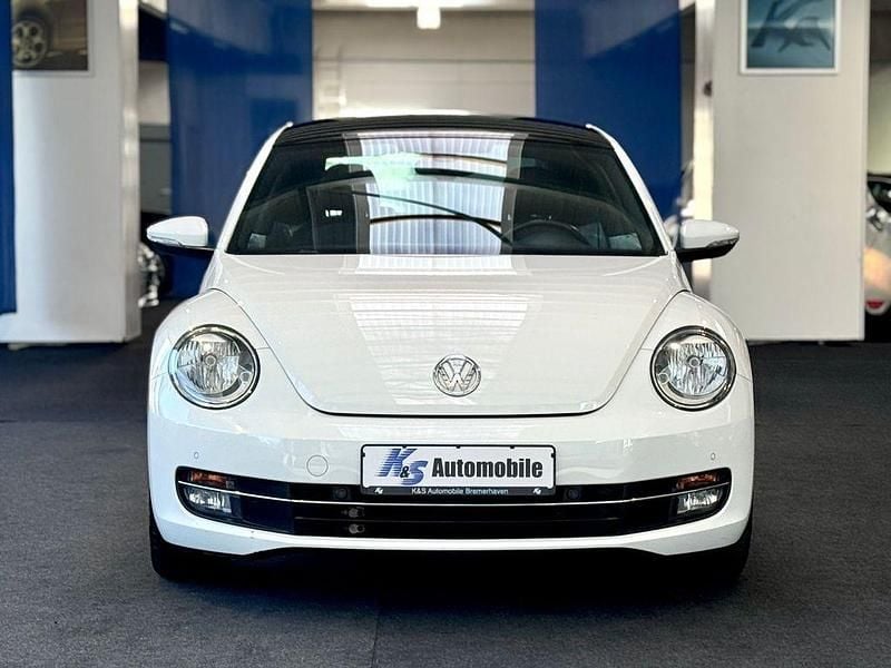 Gebraucht VW Beetle Cup 105 PS (77 kW) 2015 Weiß Kleinwagen