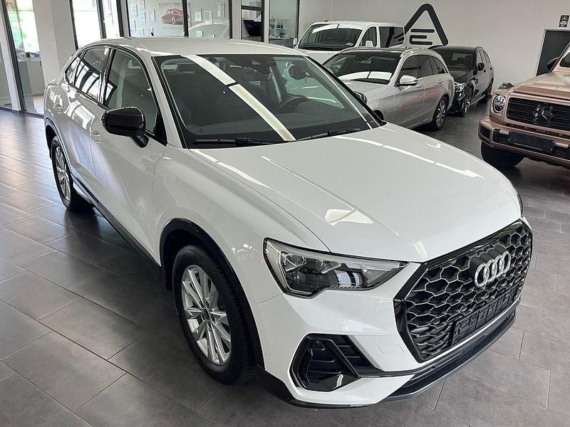 Weiß Gebraucht 2023 Audi Q3 Sport SUV | 27.999 € (Fairer Preis) - Bild 1/4