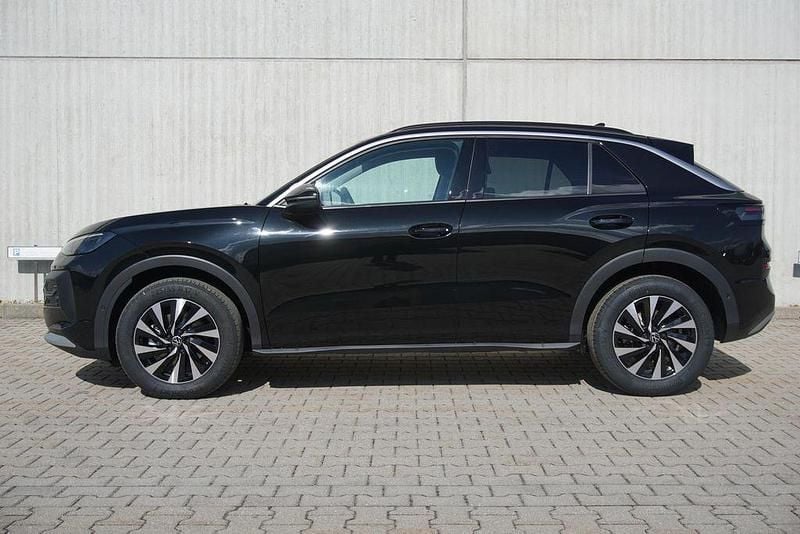 Neu VW T-Roc 116 PS (85 kW) 2026 Grenadillschwarz metallic SUV