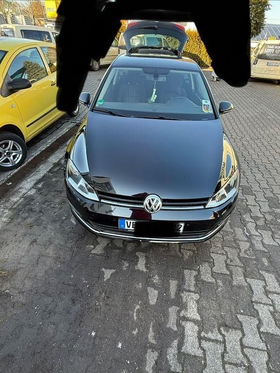 Gebraucht VW Golf VII Allstar 110 PS (80 kW) 2015 Schwarz Limousine