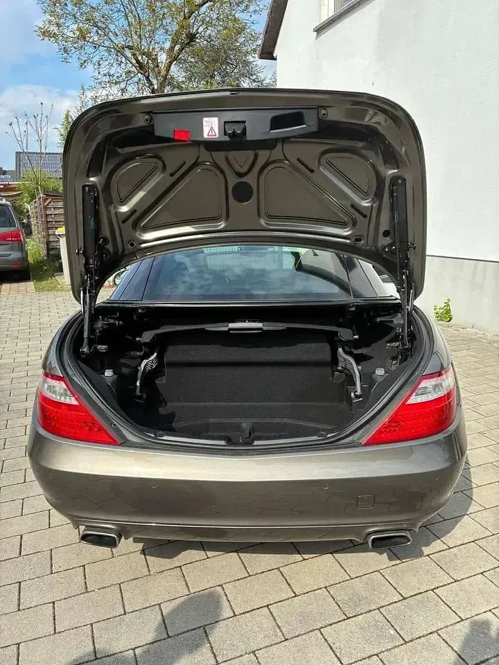 Second-hand Mercedes SLK200 184 CP (135 kW) 2011 Gri Cabrio