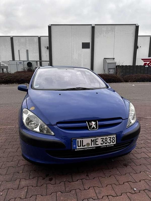 Blau Gebraucht 2004 Peugeot 307 Premium Kombi | 3.500 € (Teuer) - Bild 1/4