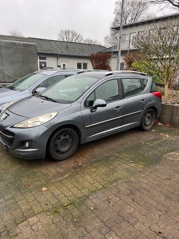 Silber Gebraucht 2012 Peugeot 207 Kombi | 900 € (Guter Preis) - Bild 1/4