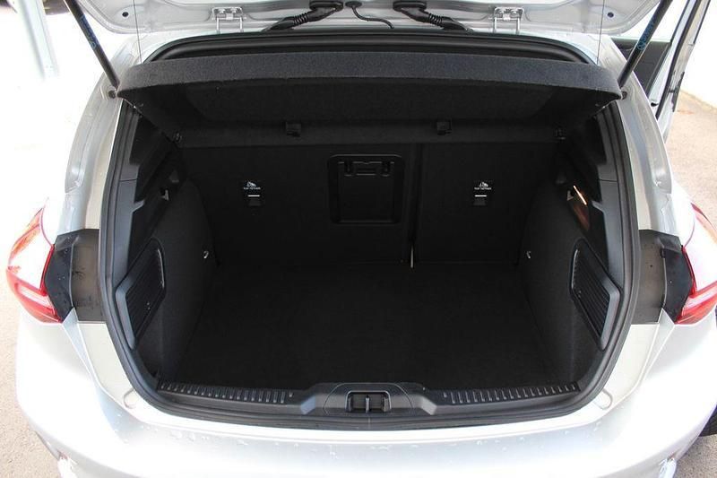 Gebraucht Ford Focus ST-Line X 155 PS (114 kW) 2024 Silber Limousine