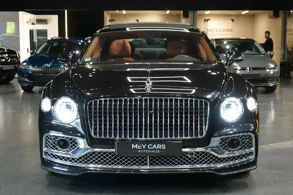 Gebraucht Bentley Flying Spur 551 PS (405 kW) 2021 Schwarz Limousine