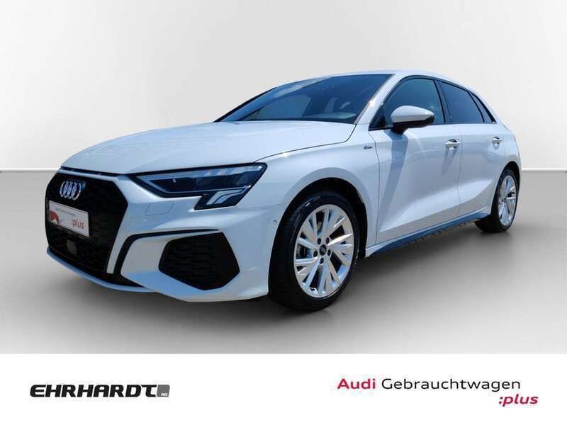 Gletscherweiß metallic Gebraucht 2024 Audi A3 Sportback S-Line Limousine | 34.490 € (Guter Preis) - Bild 1/3
