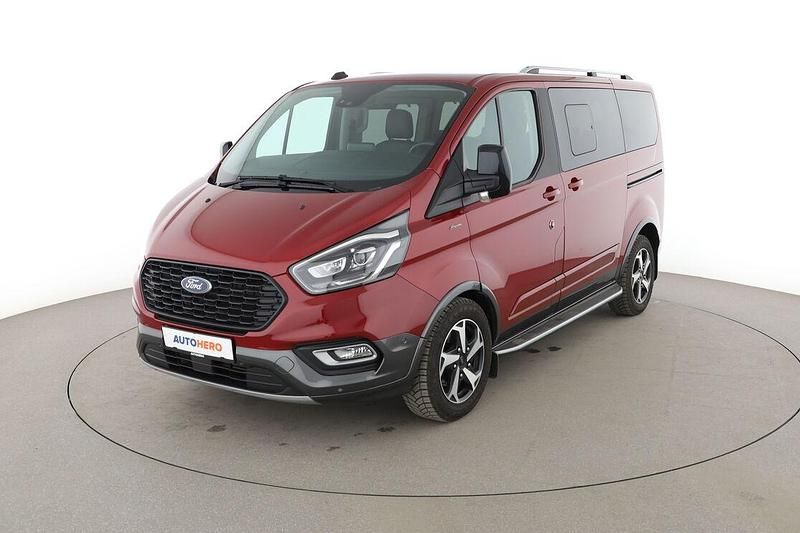Second-hand Ford Tourneo Custom Active 2022 Roșu Van
