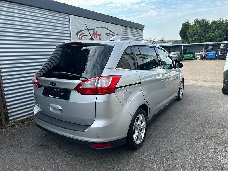 Second-hand Ford C-MAX 125 CP (91 kW) 2012 Argintiu Monovolum