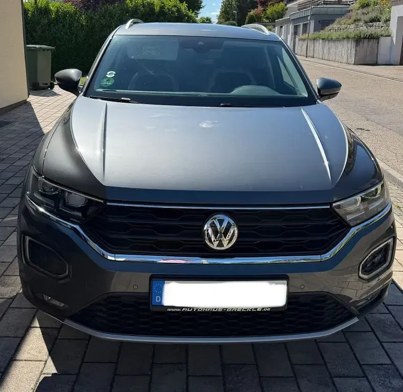 Gebraucht VW T-Roc Style 150 PS (110 kW) 2020 Grau SUV