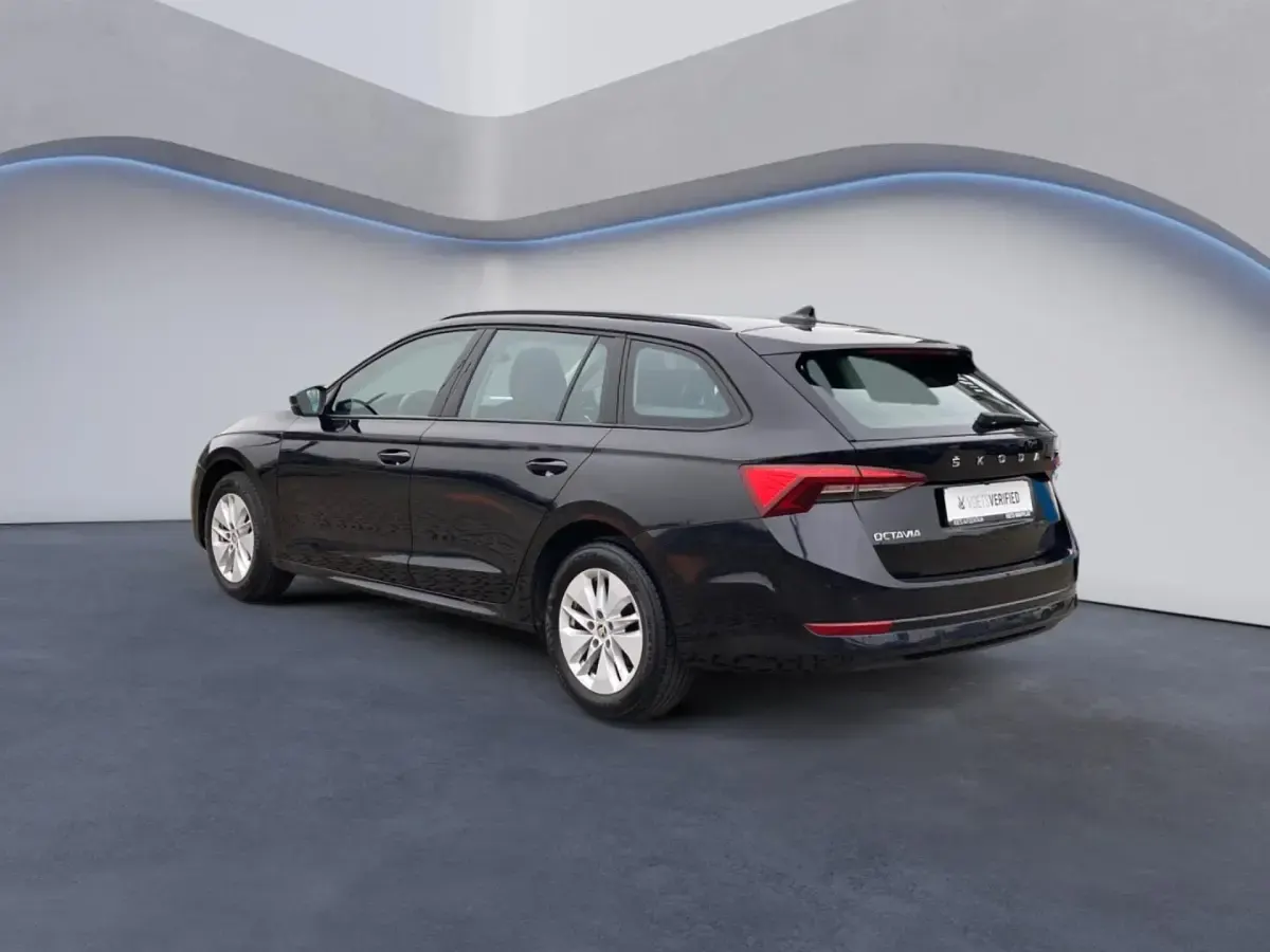 Usata Skoda Octavia Ambition 110 CV (80 kW) 2023 Nero Station wagon