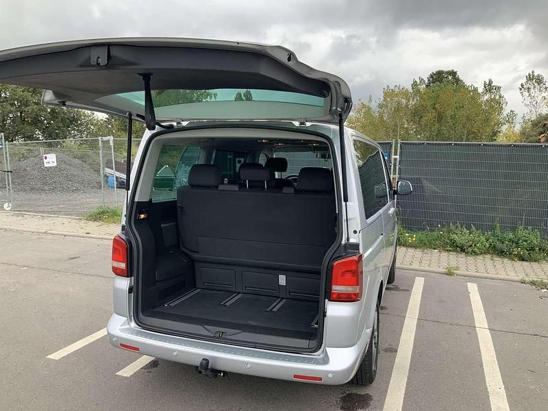 Gebraucht VW Multivan Comfortline 179 PS (131 kW) 2012 Silber Van