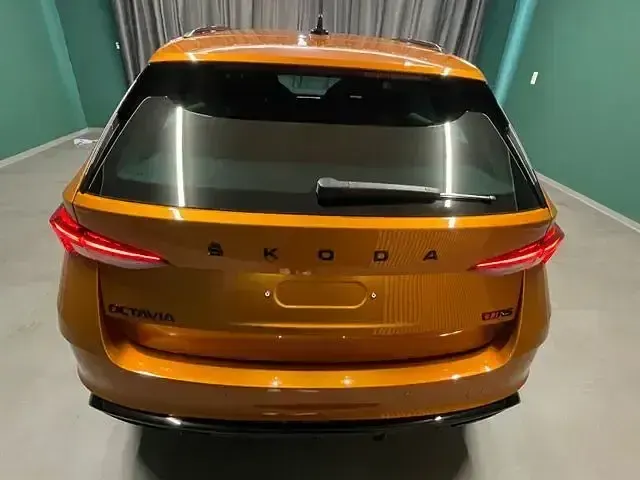 Gebraucht Skoda Octavia RS 200 PS (147 kW) 2024 Orange Kombi