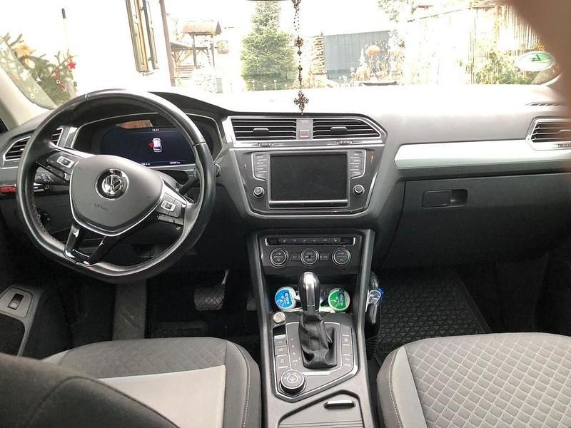 Gebraucht VW Tiguan Highline 179 PS (131 kW) 2016 Grau SUV