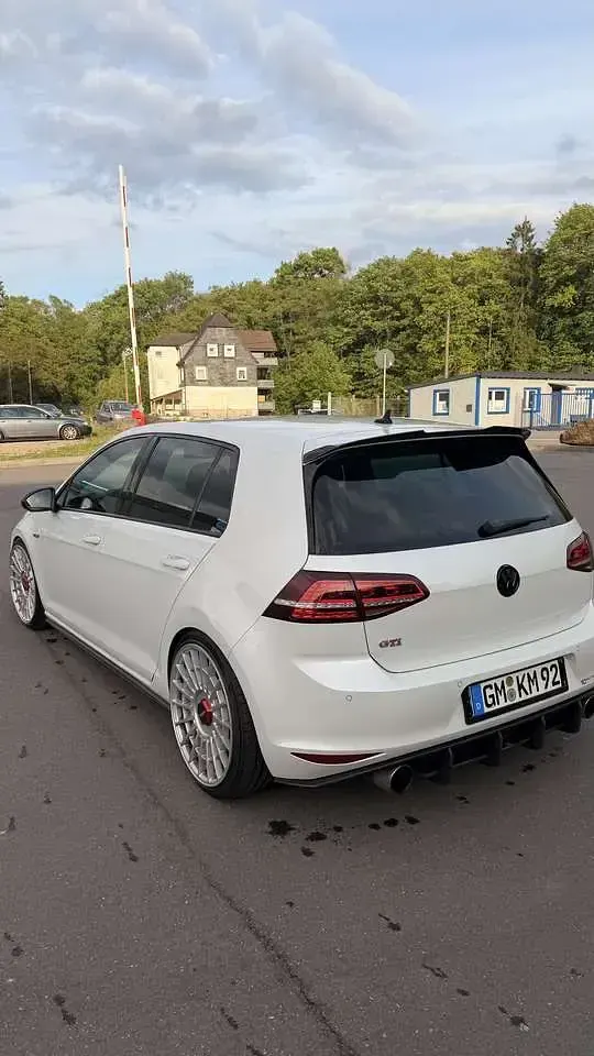 Gebraucht VW Golf VII GTI 220 PS (161 kW) 2013 Weiß Kleinwagen