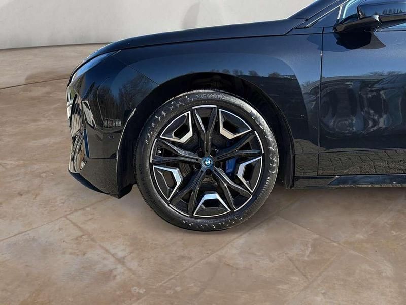 Gebraucht BMW iX 239 kW (326 PS) 2022 Saphirschwarz metallic SUV