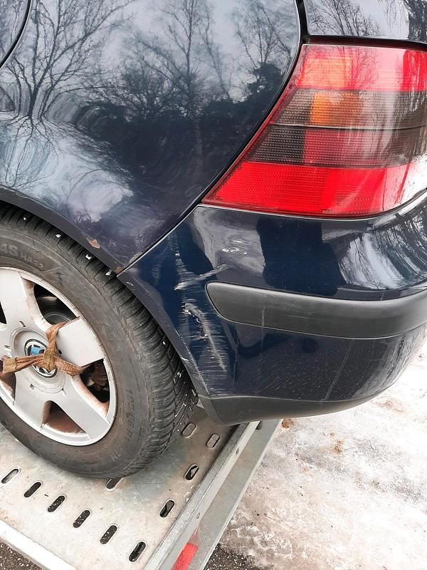 Gebraucht VW Golf IV 75 PS (55 kW) 2001 Blau Kleinwagen