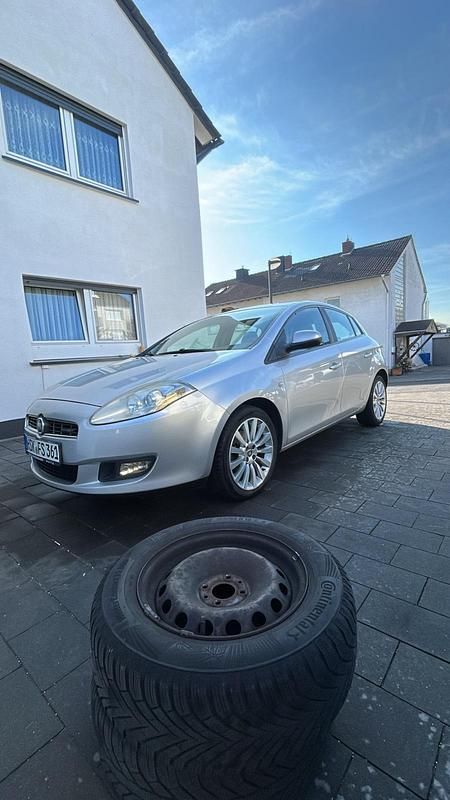 Silber Gebraucht 2007 Fiat Bravo Kleinwagen | 1.080 € (Guter Preis) - Bild 1/4