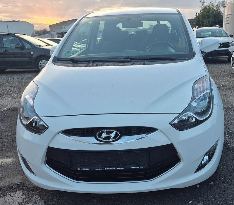 Gebraucht Hyundai ix20 Edition 90 PS (66 kW) 2013 Weiß Kleinwagen