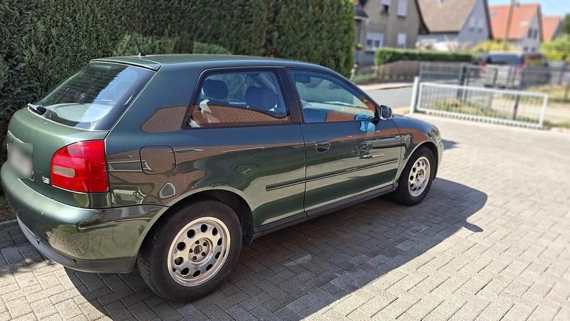 Second-hand Audi A3 101 CP (74 kW) 2000 Verde Hatchback