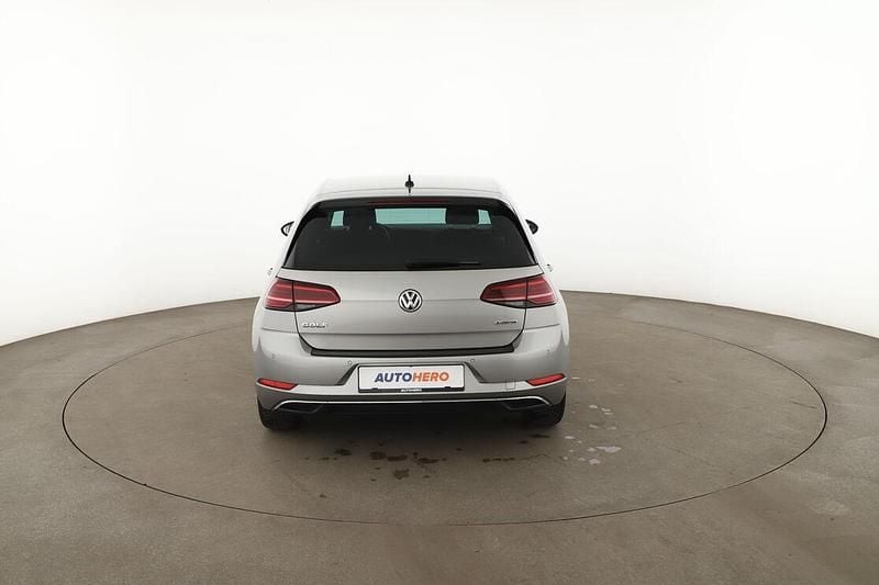 Gebraucht VW Golf VII IQ Drive 2019 Grau Limousine
