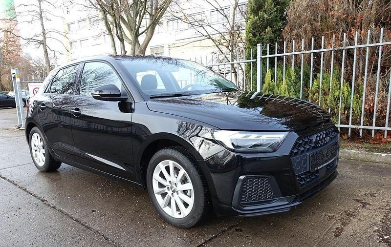 Schwarz Gebraucht 2024 Audi A1 Sportback Kleinwagen | 19.495 € (Superpreis) - Bild 1/4