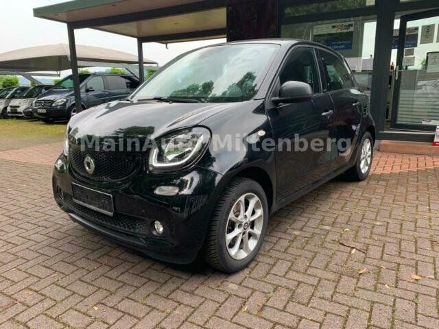 Gebraucht Smart ForFour Passion 71 PS (52 kW) 2016 Schwarz Kleinwagen