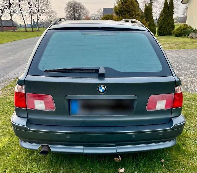 Gebraucht BMW 525 192 PS (141 kW) 2003 Grau Kombi