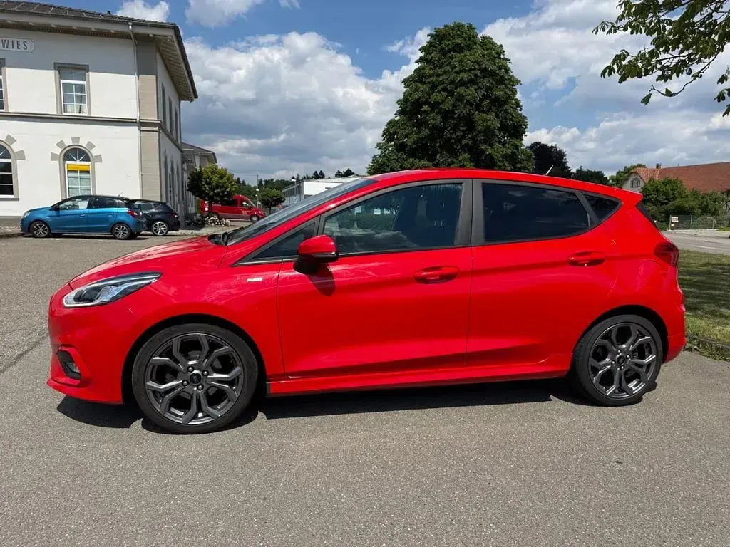 Gebraucht Ford Fiesta ST-Line 125 PS (91 kW) 2018 Race red Kleinwagen
