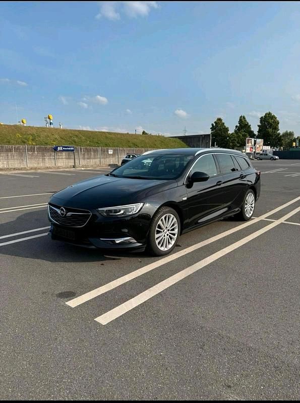 Schwarz Gebraucht 2018 Opel Insignia Kombi | 13.300 € (Etwas zu teuer) - Bild 1/4