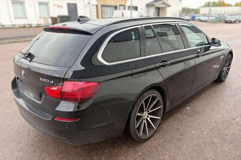 Gebraucht BMW 520 184 PS (135 kW) 2014 Schwarz Kombi