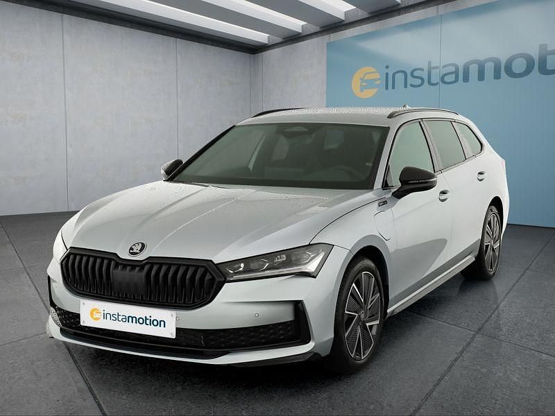 Silber Neu 2025 Skoda Superb Kombi | 43.949 € (Fairer Preis) - Bild 1/4