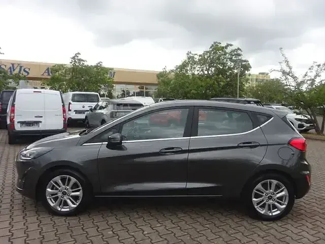 Gebraucht Ford Fiesta Titanium 125 PS (91 kW) 2022 Grau Kleinwagen