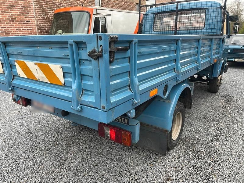 Second-hand VW LT 75 CP (55 kW) 1993 Albastru Monovolum