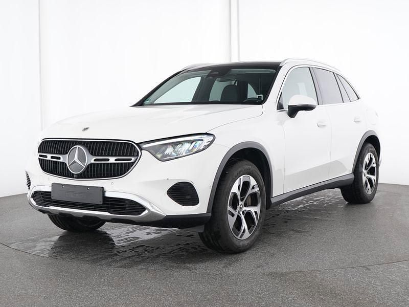 Unilack polarweiß Gebraucht 2024 Mercedes GLC300e Avantgarde SUV | 57.730 € (Superpreis) - Bild 1/4