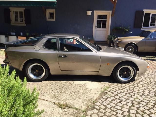 Gebraucht Porsche 944 163 PS (119 kW) 1984 Gold metallic Coupé