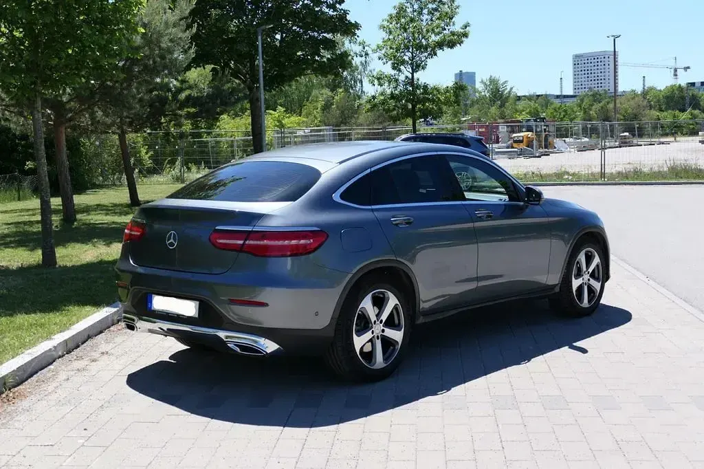 Używany Mercedes GLC220 170 KM (125 kW) 2016 Szary Coupe